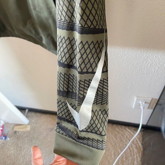 Nike Olive Green Graphic Print Men's Sweater - Picture 3 of 5